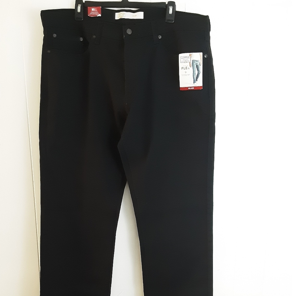 Levi's Signature Black Jeans - Picture 10 of 11